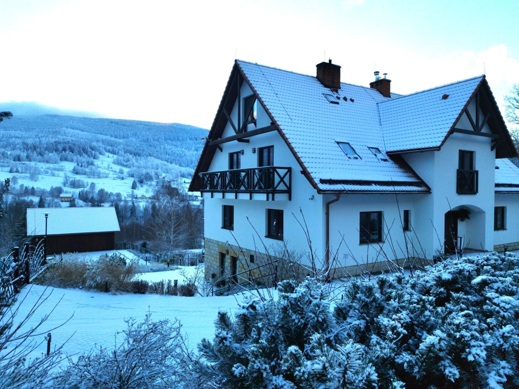 Apartamety I Pokoje Goscinne Na Jaskolczej Świeradów-Zdrój Exterior foto